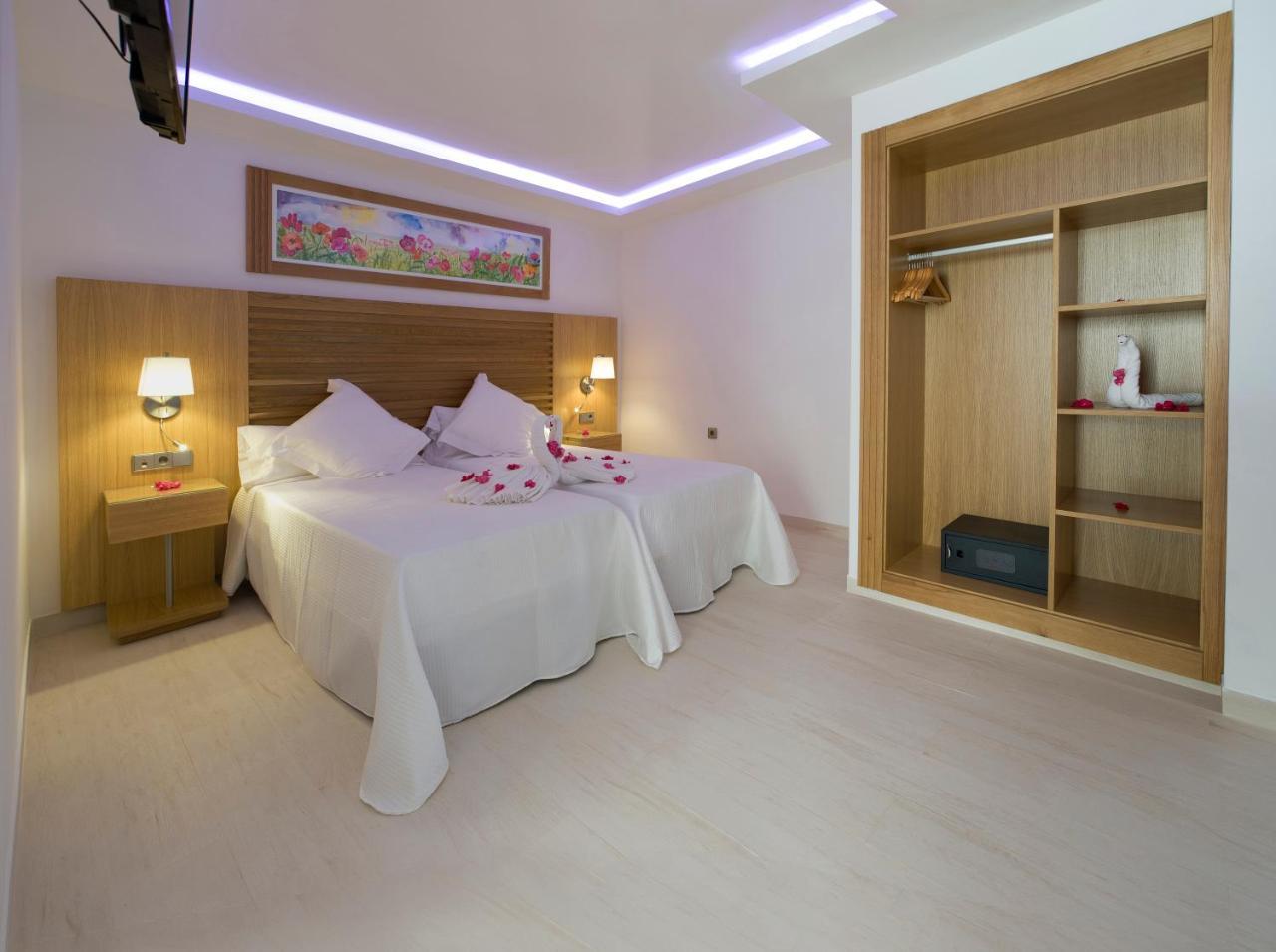 My Way Luxury Ibiza Studio - Ab Group Platja d'en Bossa Eksteriør billede