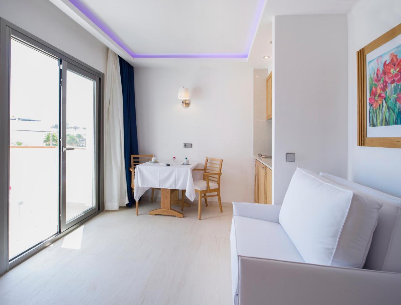 My Way Luxury Ibiza Studio - Ab Group Platja d'en Bossa Eksteriør billede